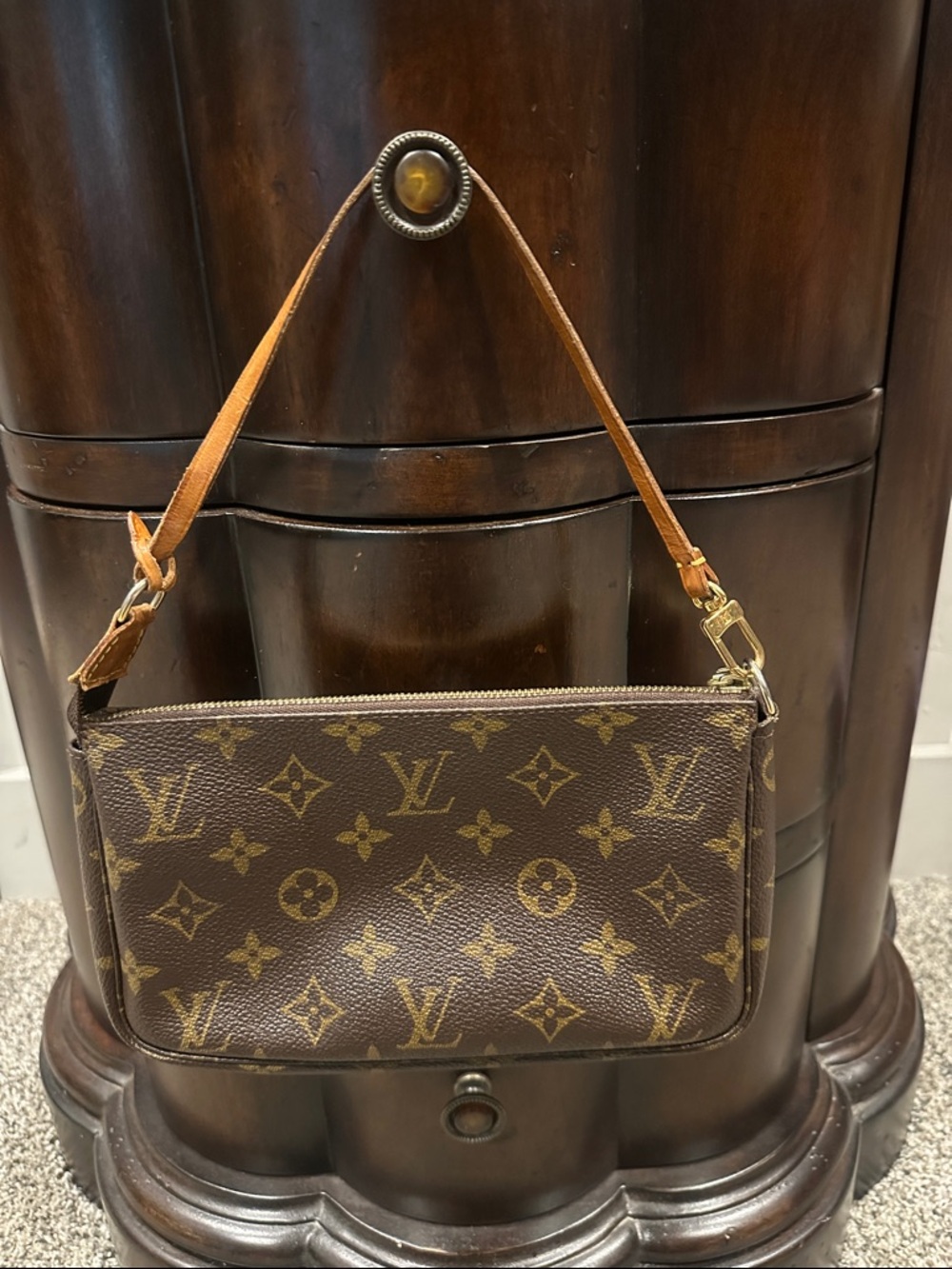 Louis Vuitton Monogram Canvas Shoulder Pochette in Brown and Tan - Picture 2 of 16